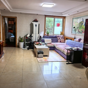 古寨东路3楼102平72.8万