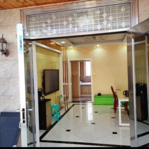 长征路小学一楼带院精装