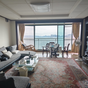 出售启明嘉园11楼