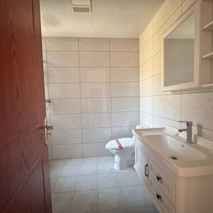 正弘山语带车位