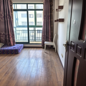 富华城多层住人3楼，东边户。3室，无储